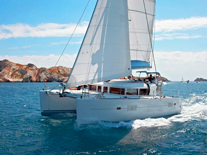Yacht charter Ibiza Town - Lagoon Lagoon 400 on SamBoat