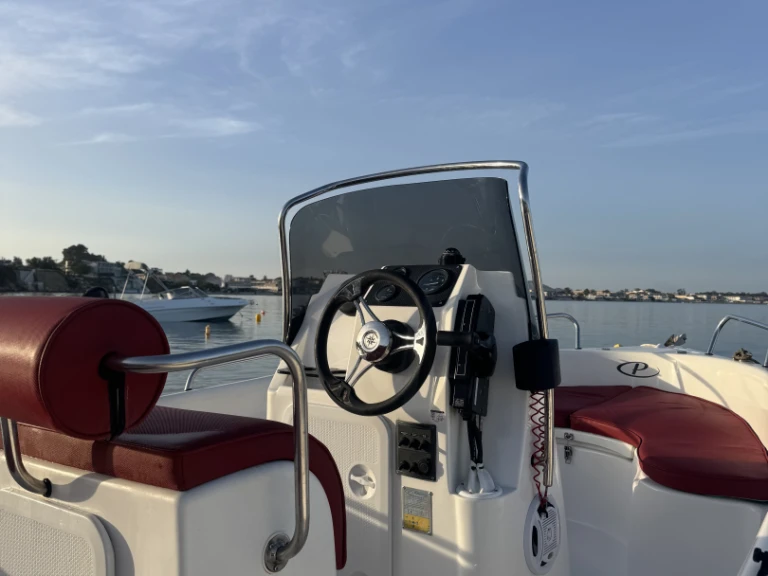 Yacht hire Zakynthos cheap Blu Water 170