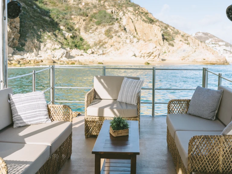 Motorboat to hire Cabo San Lucas at the best price