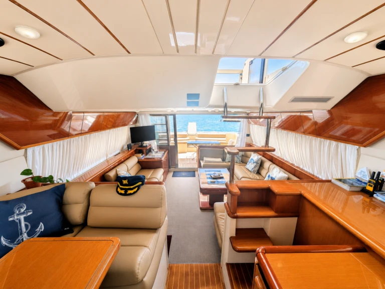 Yacht charter Cádiz - Ferretti 175 Fly on SamBoat