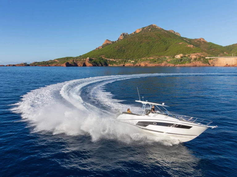 Motorboat hire in Tivat - Jeanneau Cap Camarat 10.5 WA