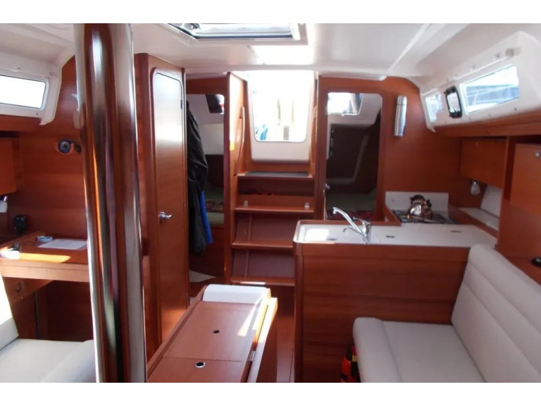 Hire a Dufour Dufour 350 Marsala