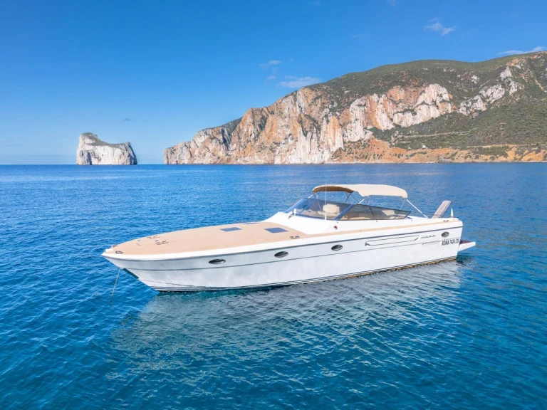 Yacht charter Buggerru - Itama Itama 45 on SamBoat