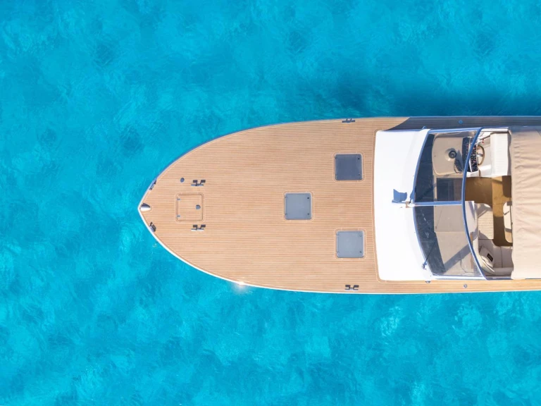 Yacht hire Buggerru cheap Itama 45