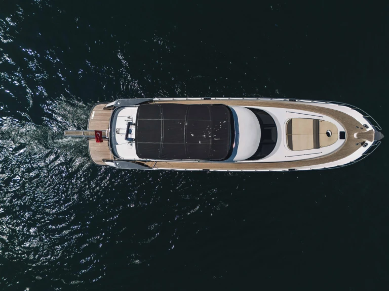 Luxury Yacht to hire Arnavutköy at the best price