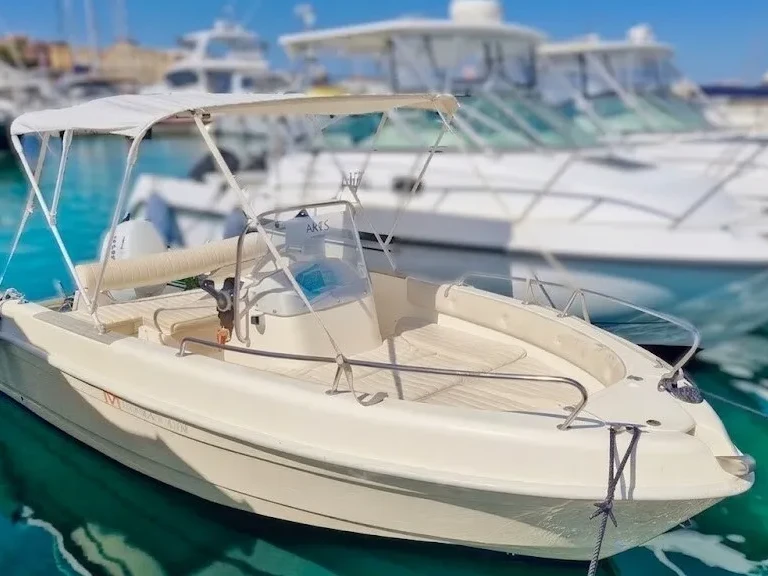 Motorboat to hire Porto di Alghero at the best price