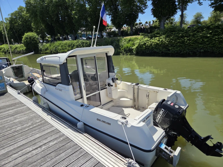 Motorboat to hire Saint-Valery-sur-Somme at the best price
