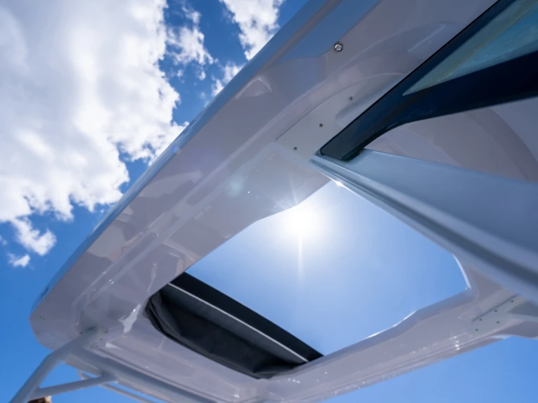 Motorboat to hire Split Ferry Port at the best price