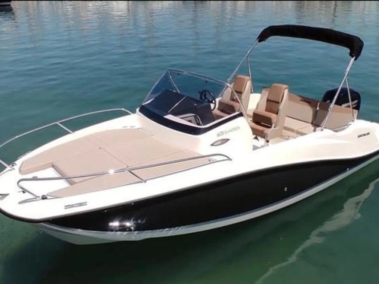 Hire a Quicksilver Quicksilver 605 Sundeck Club Nàutic Ca'n Picafort