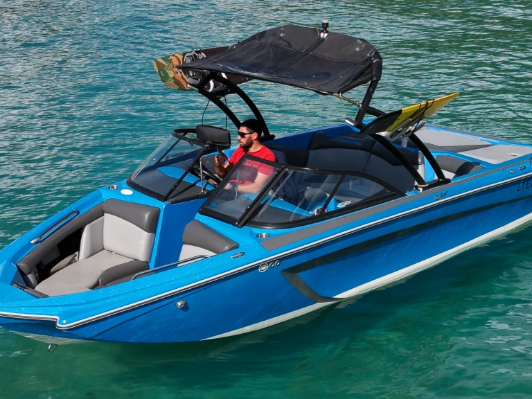 Charter a Tigé Tige R20 in Annecy on Samboat