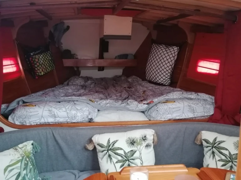 Yes Haliotis 38  charter bareboat or skippered in  La Rochelle