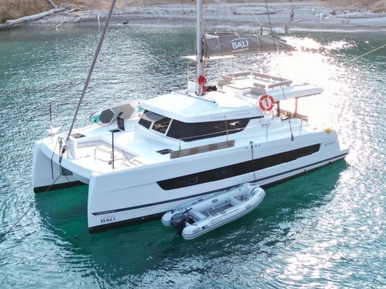 Hire a Bali Bali Catspace Voile Arbatax Port