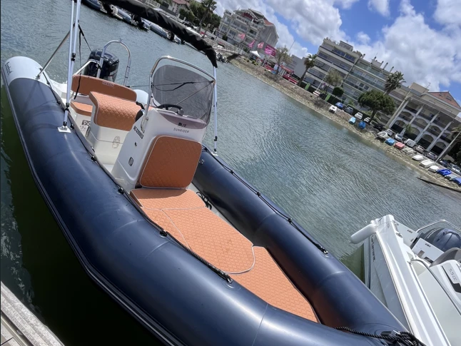 Hire a Bombard Sunrider 650 Arcachon