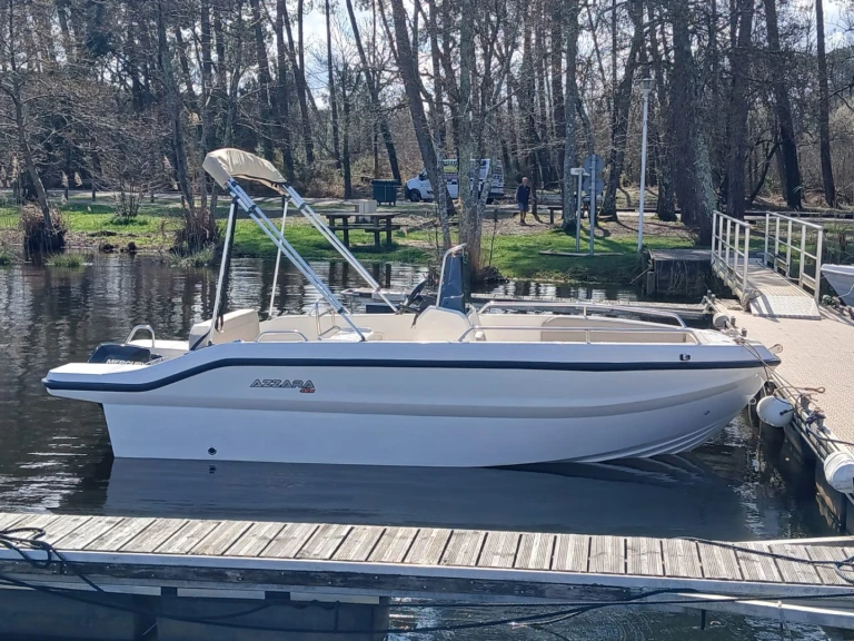 Yacht hire Sanguinet cheap -