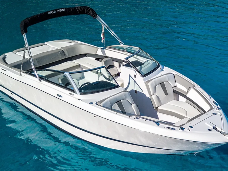 Charter a Four Winns H 260 in Palma de Mallorca on Samboat