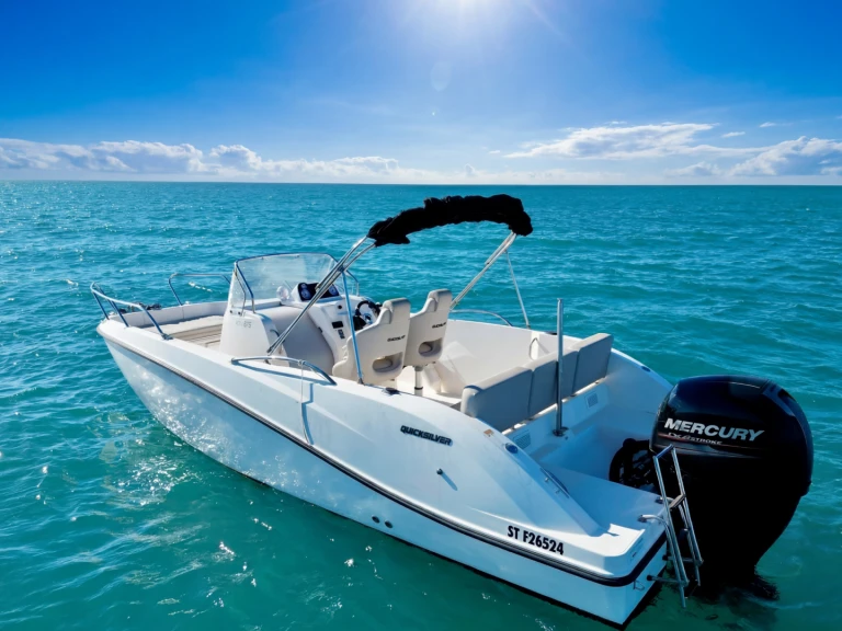 Yacht hire Le Cap d'Agde cheap Activ 675 Open