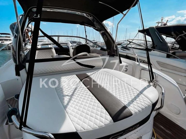 Hire a Bavaria Bavaria S29 Punat