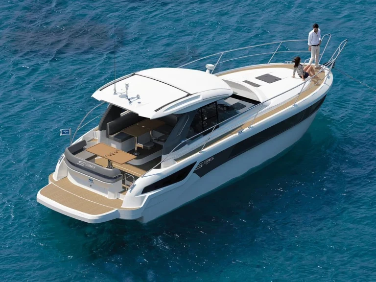 Charter a Bavaria Bavaria S36 Open in Punat on Samboat