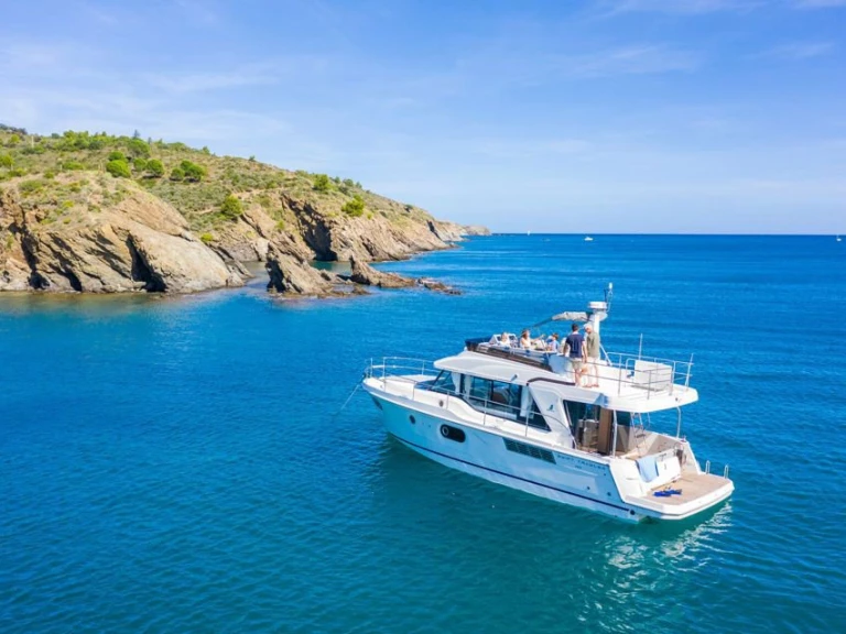 Bénéteau Swift Trawler 41 Fly charter bareboat or skippered in  Punat
