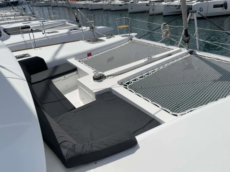 Yacht charter Alimos - Lagoon Lagoon 450 F on SamBoat