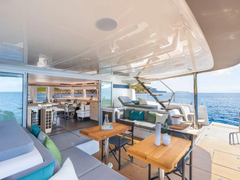 Hire a Lagoon Lagoon 60 Tivat