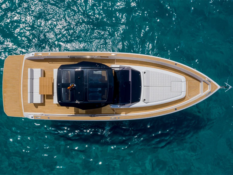Motorboat to hire Šibenik at the best price