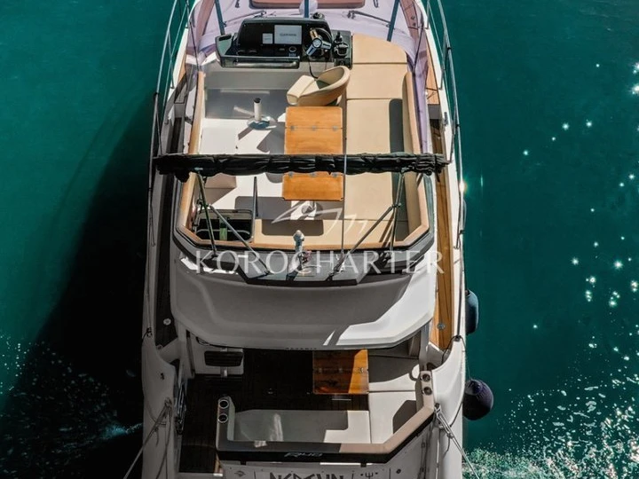 Luxury Yacht to hire Punat at the best price