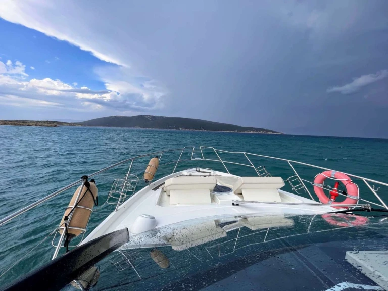 Hire Luxury Yacht with or without skipper Cranchi Punat