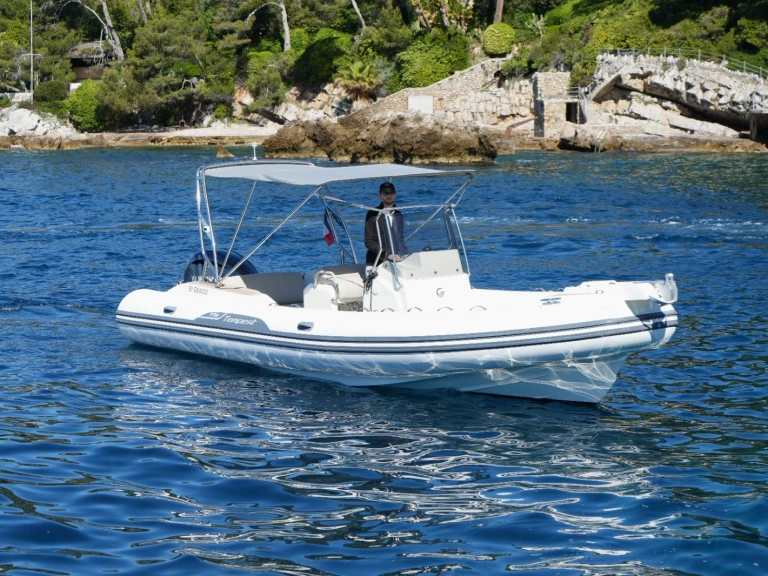 Capelli Tempest 775 charter bareboat or skippered in  Cannes