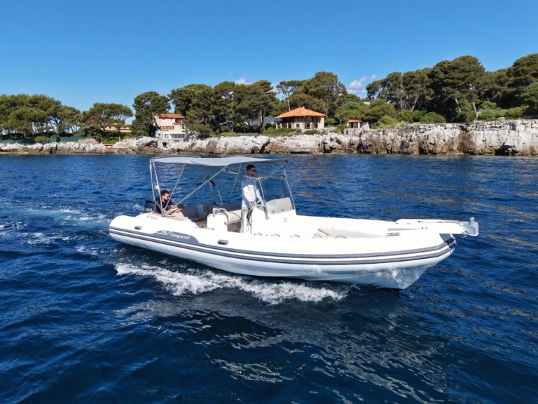 Hire a Capelli Tempest 775 Cannes