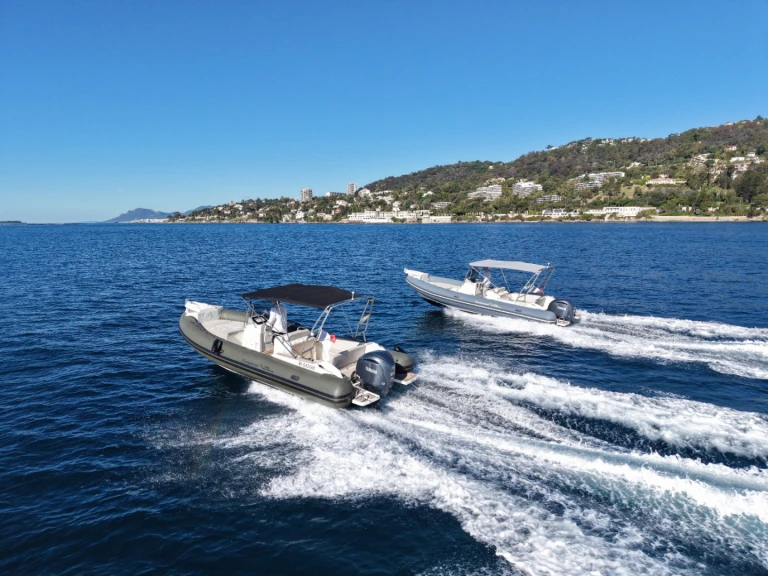 Motorboat hire in Golfe-Juan - Capelli Tempest 775