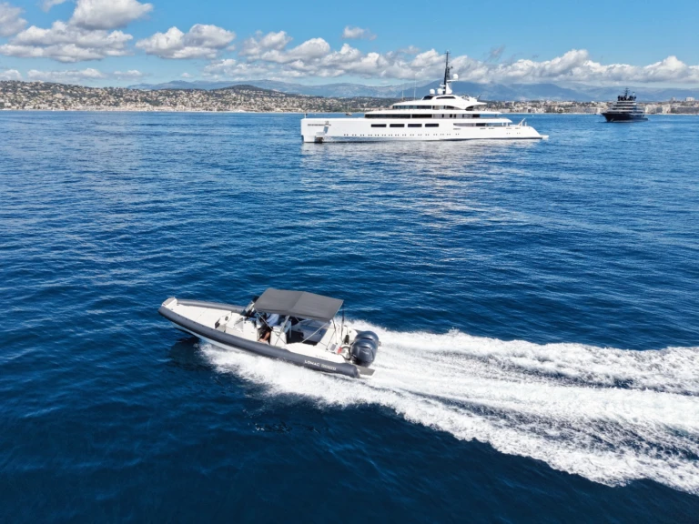 Hire a Lomac Gran Turismo 10.5 Cannes