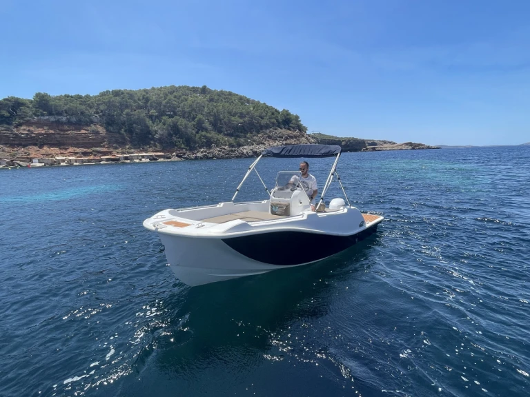 Motorboat hire in Sant Antoni de Portmany - V2 BOATS 5.0 SPORT