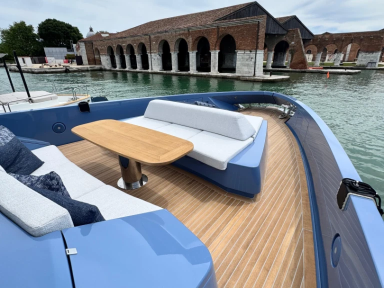 Yacht hire Positano cheap S07
