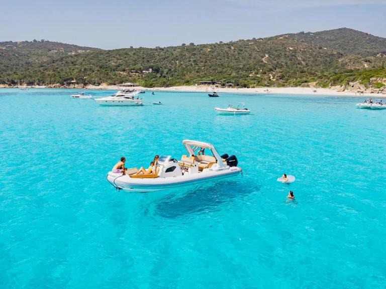 Charter a Zodiac Medline 9 in Propriano on Samboat