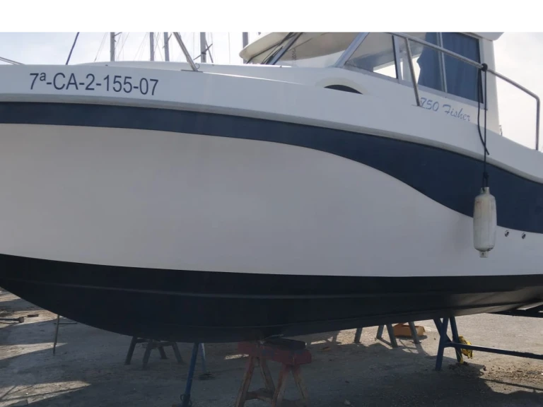 Hire Motorboat SanRemo with a boat licence