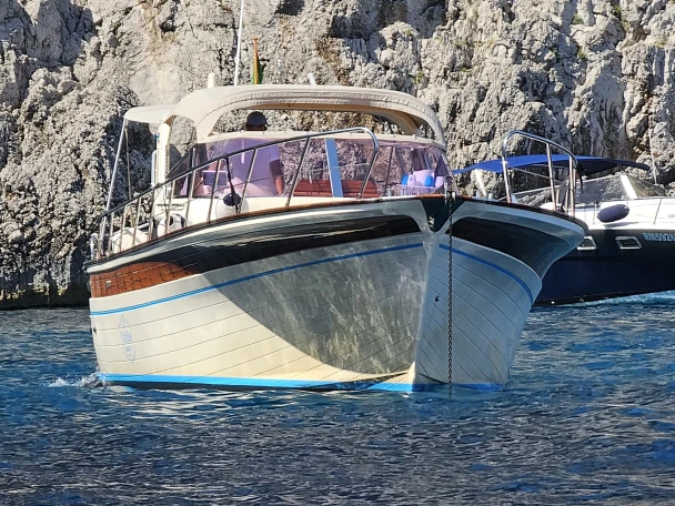 Hire Motorboat with or without skipper Fratelli Aprea Capri
