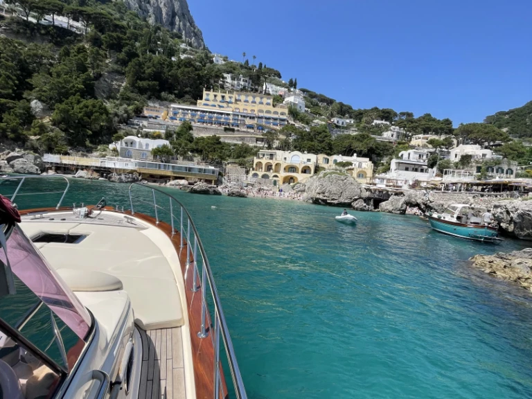 Yacht charter Capri - Fratelli Aprea Sorrento 32 Semi Cabinato on SamBoat