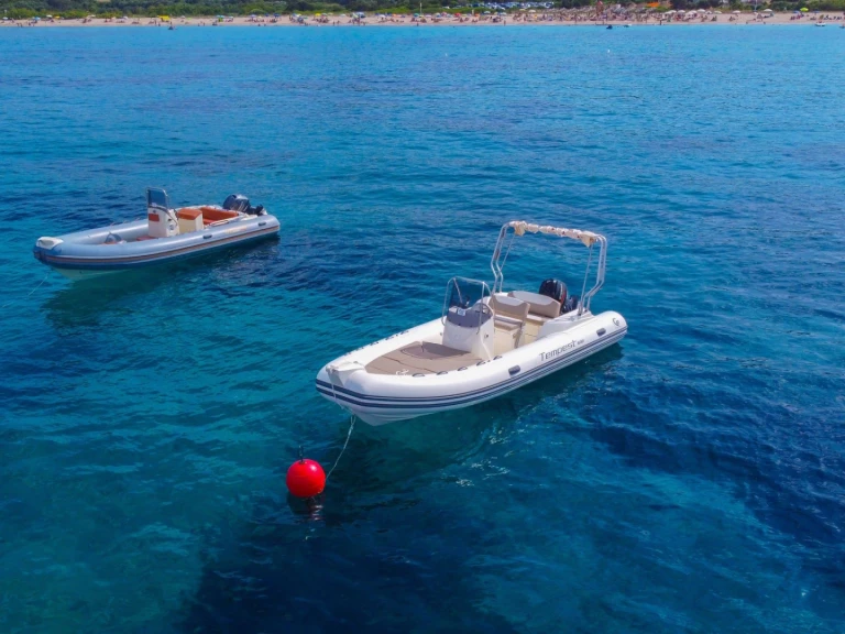 RIB hire in Cannigione - Capelli Tempest 600