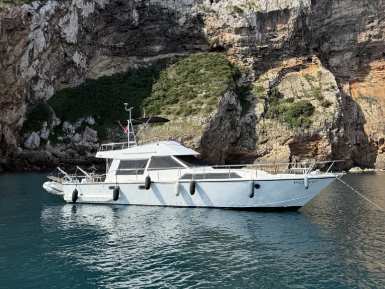 Yacht hire Dénia cheap Guy Couach 1400 Fly