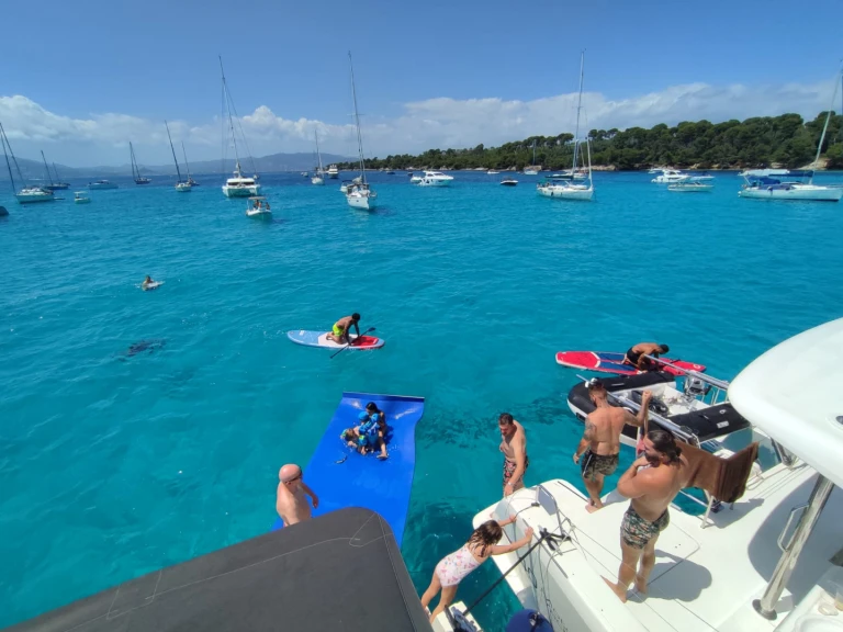 Motorboat hire in Cannes - Lagoon Lagoon 40 Motor Yacht