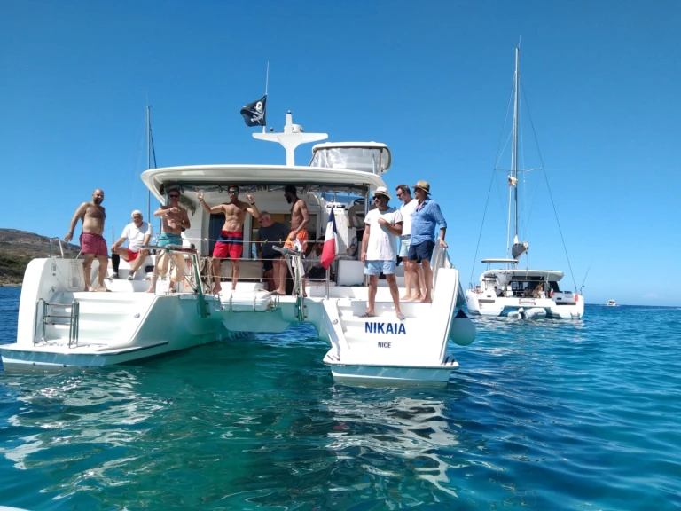 Hire Motorboat Lagoon with a boat licence