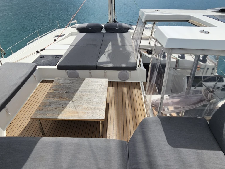 Yacht charter Naxos (City) - Fountaine Pajot Elba 45 on SamBoat