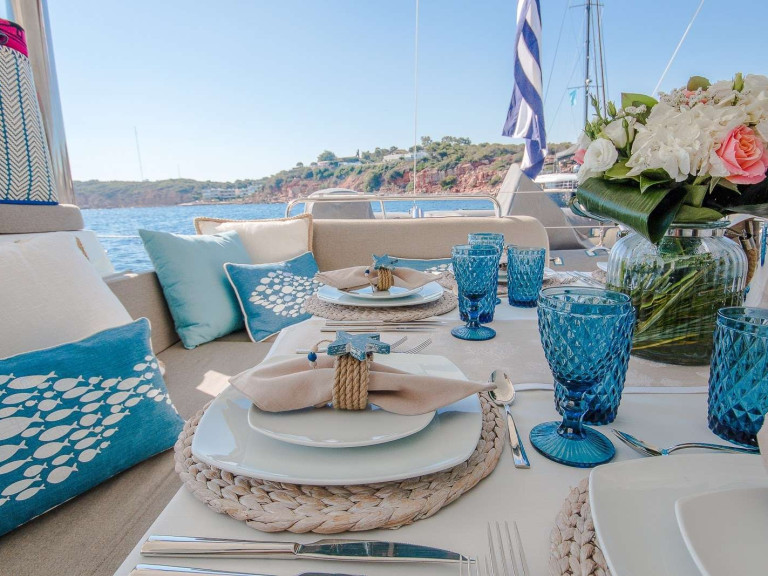 Yacht hire Santorini (Island) cheap Lagoon 52 F