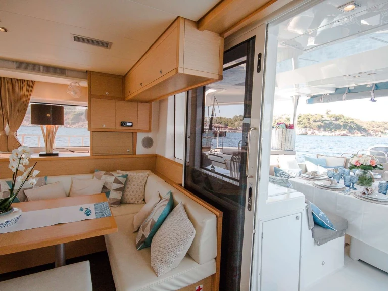 Charter a Lagoon Lagoon 52 F in Santorini (Island) on Samboat
