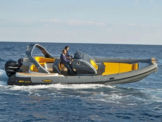 Yacht charter Hyères - Italboats STINGHER 30 GT on SamBoat