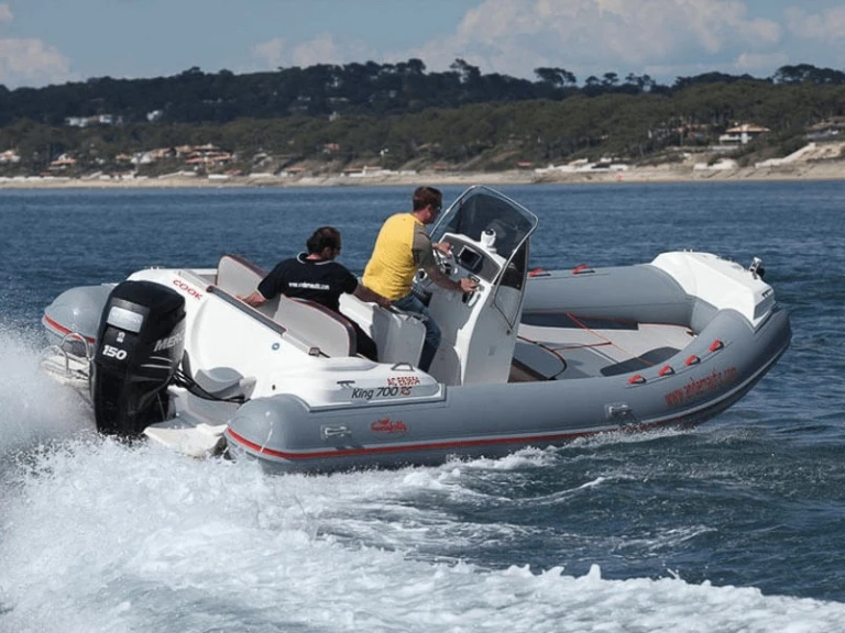 Charter a Nuova Jolly King 700 Rs in Hyères on Samboat