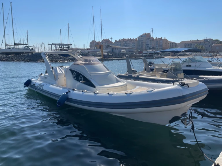 Charter a Bwa BWA 34 in Hyères on Samboat