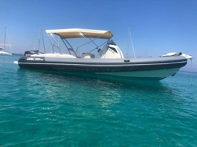 Hire RIB Bsc with a boat licence