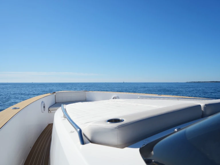 Hire Motorboat with or without skipper Pardo Yachts Golfe-Juan